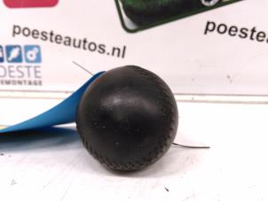 Used Gear stick knob Kia Picanto (BA) 1.1 12V Price € 20,00 Margin scheme offered by Autodemontagebedrijf R. Poeste B.V.