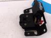 Tailgate lock mechanism from a BMW 3 serie Compact (E46/5) 316ti 16V 2002