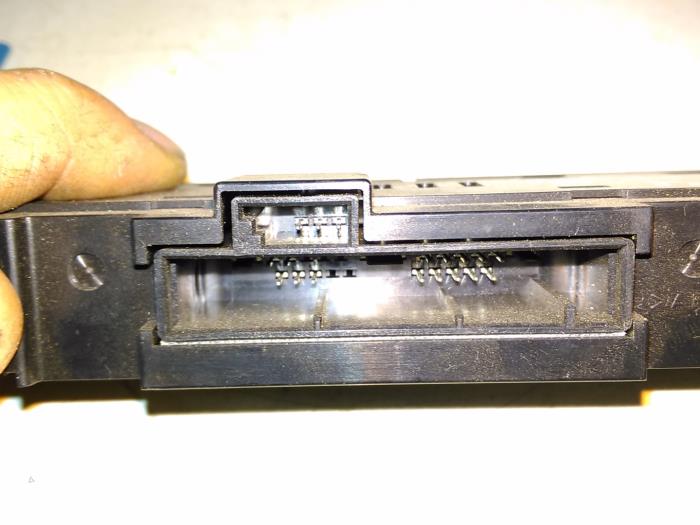 Seat heating switch from a BMW 3 serie Compact (E46/5) 316ti 16V 2002