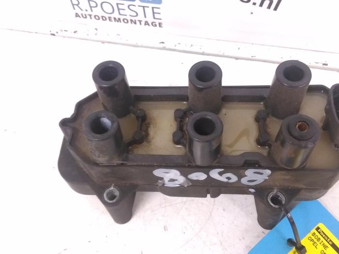 Begagnade Tändspole Opel Omega B Caravan (21/22/23) 2.5i V6 24V Pris € 20,00 Marginaltabell erbjuds av Autodemontagebedrijf R. Poeste B.V.