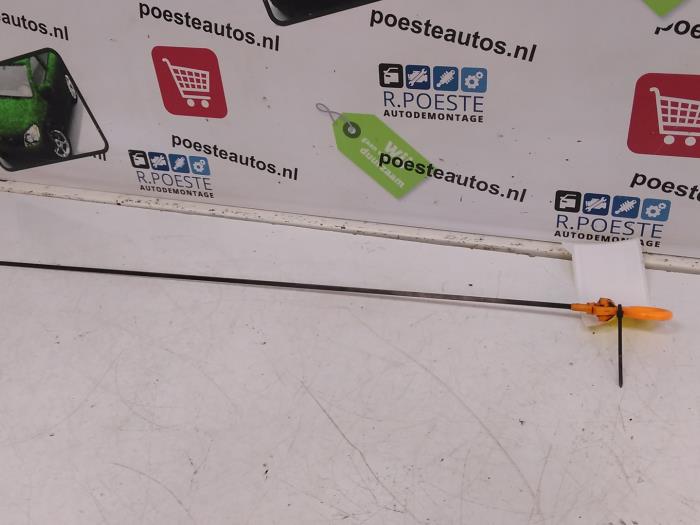 Gebrauchte Ölmessstab Volkswagen Polo III (6N1) 1.6i 75 Preis € 10,00 Margenregelung angeboten von Autodemontagebedrijf R. Poeste B.V.
