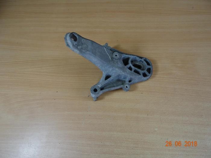 Used Engine mount Mini Clubman (R55) 1.6 Cooper D Price € 53,55 Inclusive VAT offered by Miniparts24