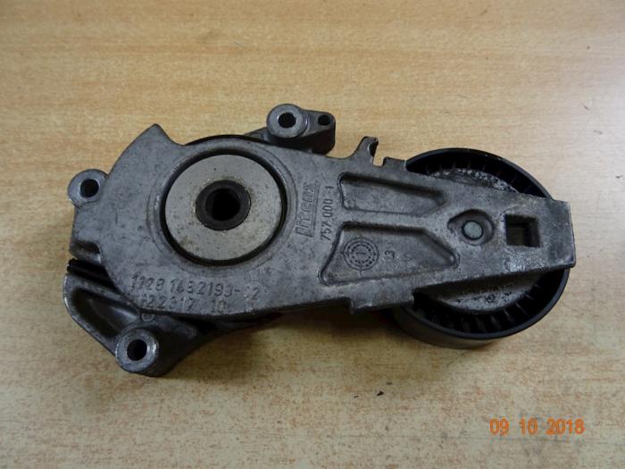 Usados Rodillo tensor correa múltiple BMW Mini (R50/53) 1.6 16V One Precio € 17,85 IVA incluido ofrecido por Miniparts24