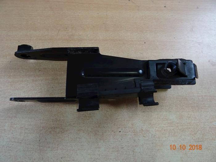 Used Engine mount BMW Mini (R50/53) 1.6 16V Cooper Price € 23,80 Inclusive VAT offered by Miniparts24