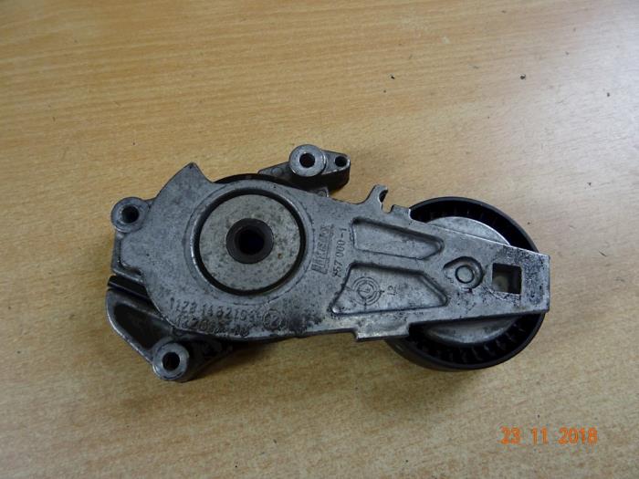 Usados Rodillo tensor correa múltiple Austin Mini Open (R52) 1.6 16V Cooper Precio € 17,85 IVA incluido ofrecido por Miniparts24