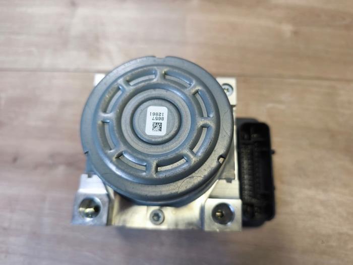 Usagé Bloc ABS Mini Cooper S Prix € 150,00 Prix TTC proposé par Miniparts24