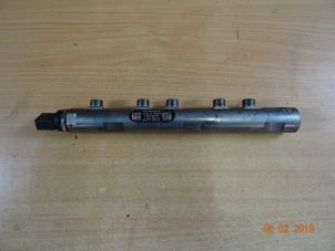 Used Injector housing Mini Mini (R56) 1.6 Cooper D 16V Price € 85,00 Margin scheme offered by Miniparts24 - Miniteile24 GbR