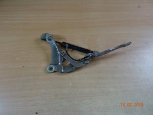 Used Bonnet Hinge Mini Clubman (R55) 1.6 Cooper D Price € 25,00 Margin scheme offered by Miniparts24 - Miniteile24 GbR