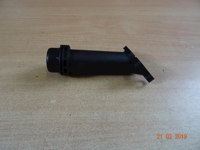 Gebrauchte Wasserschlauch Anschluss Mini Mini (R56) 1.6 Cooper D 16V Preis € 15,00 Margenregelung angeboten von Miniparts24