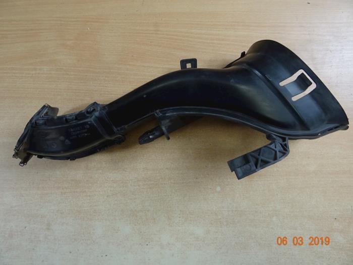 Begagnade Lufttratt Mini Countryman (R60) 1.6 16V Cooper S ALL4 Pris € 60,00 Marginaltabell erbjuds av Miniparts24