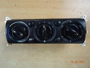 Used Air conditioning control panel Mini Mini Cooper S (R53) 1.6 16V Price € 35,00 Margin scheme offered by Miniparts24 - Miniteile24 GbR