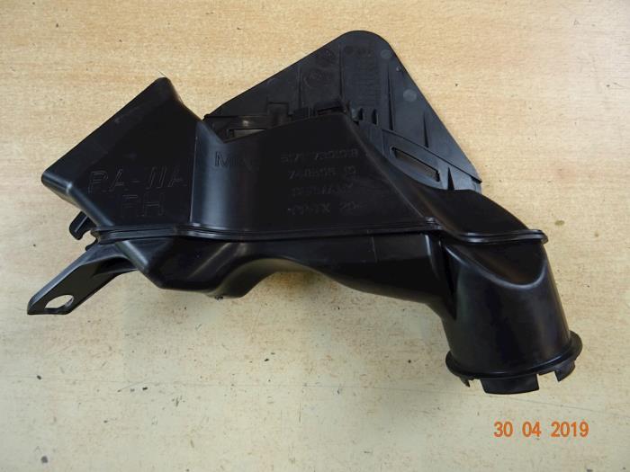 Używane Pokrowiec samochodowy Mini Mini (F56) 1.2 12V One Cena € 39,50 Procedura marży oferowane przez Miniparts24