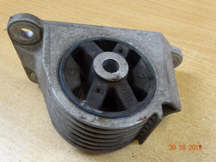 Used Engine mount Mini Mini Cooper S (R53) 1.6 16V Price € 15,00 Margin scheme offered by Miniparts24