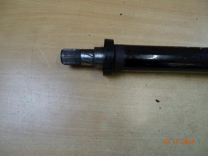 Front drive shaft, right from a MINI Clubman (R55) 1.6 16V Cooper S 2008