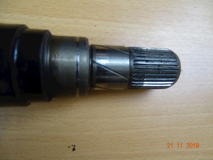 Arbre de transmission avant droit d'un MINI Countryman (R60) 1.6 Cooper D 2011