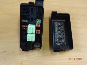 Used Fuse box Mini Countryman (R60) 1.6 Cooper D Price € 35,00 Margin scheme offered by Miniparts24 - Miniteile24 GbR