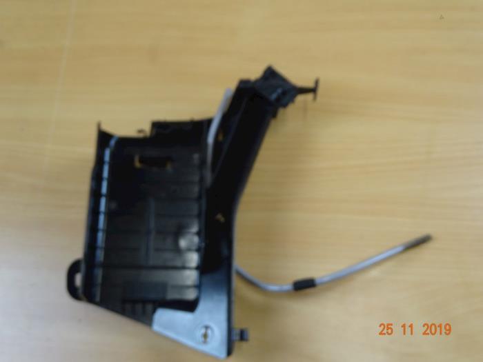 Begagnade Batterilock Mini Mini (F56) 1.2 12V One Pris € 11,90 Inklusive moms erbjuds av Miniparts24