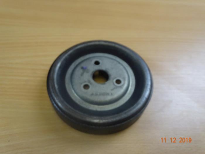 Water pump pulley from a MINI Mini (R56) 1.6 16V Cooper S 2006