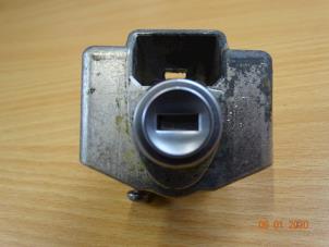 Used Door lock cylinder, left Mini Mini (R56) 1.4 16V One Price € 35,00 Margin scheme offered by Miniparts24 - Miniteile24 GbR