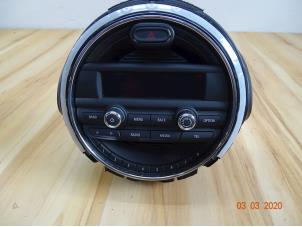 Gebrauchte Radio Modul Mini Cooper Preis € 275,00 Margenregelung angeboten von Miniparts24 - Miniteile24 GbR