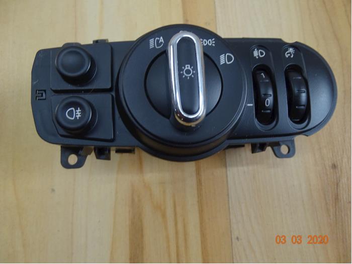 Używane Przelacznik swiatel Mini Cooper Cena € 70,00 Procedura marży oferowane przez Miniparts24