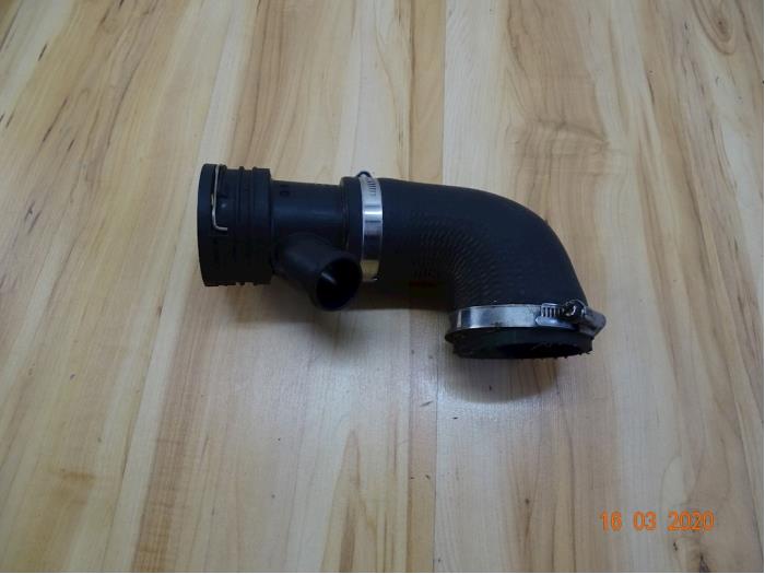 Begagnade Lufttratt Mini Mini (R56) 1.6 16V Cooper S Pris € 22,61 Inklusive moms erbjuds av Miniparts24