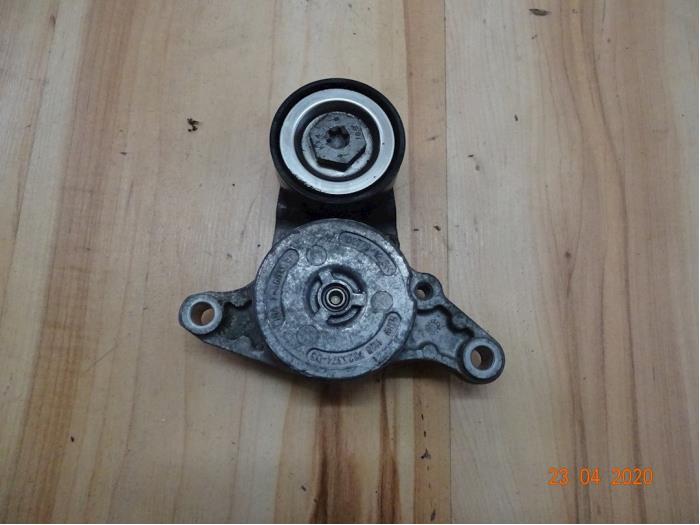 Usados Rodillo tensor correa múltiple Mini Clubman (R55) 1.6 Cooper D Precio € 21,42 IVA incluido ofrecido por Miniparts24