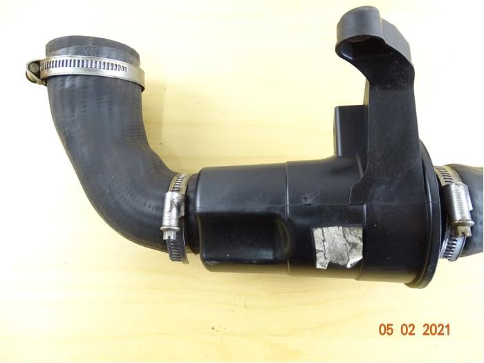 Intercooler hose from a MINI Mini (R56) 1.6 16V Cooper S 2008