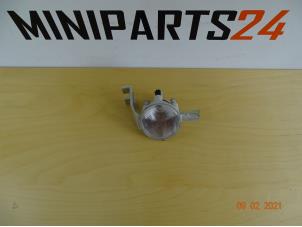 Usagé Clignotant verre gauche Mini Mini Cooper S (R53) 1.6 16V Prix € 20,00 Règlement à la marge proposé par Miniparts24 - Miniteile24 GbR