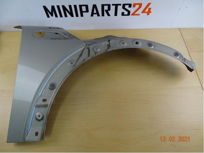 Front wing, right from a MINI Mini (R56) 1.6 16V Cooper S 2007