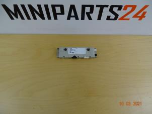 Usados Amplificador de antena Mini Mini (R56) 1.6 16V Cooper Precio € 11,90 IVA incluido ofrecido por Miniparts24 - Miniteile24 GbR