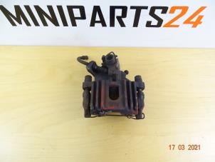 Used Rear brake calliperholder, right BMW Mini One/Cooper (R50) 1.6 16V Cooper Price € 53,55 Inclusive VAT offered by Miniparts24 - Miniteile24 GbR