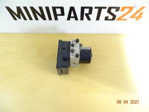 Usagé Pompe ABS Mini Mini Cooper S (R53) 1.6 16V Prix € 208,25 Prix TTC proposé par Miniparts24 - Miniteile24 GbR