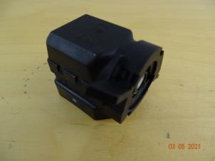 Used Ignition switch BMW Mini One/Cooper (R50) 1.6 16V One Price € 35,70 Inclusive VAT offered by Miniparts24 - Miniteile24 GbR