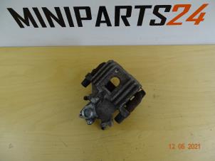 Used Rear brake calliperholder, right Mini Mini Cooper S (R53) 1.6 16V Price € 52,96 Inclusive VAT offered by Miniparts24 - Miniteile24 GbR