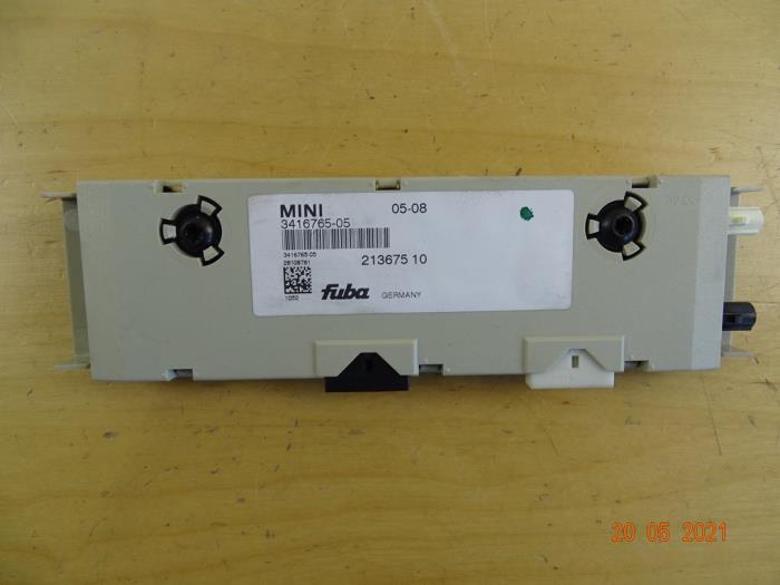 Amplificador de antena de un MINI Mini (R56) 1.6 16V Cooper 2008