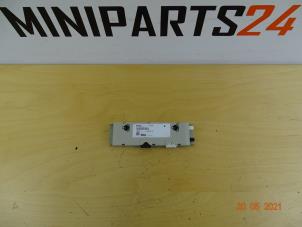 Used Antenna Amplifier Mini Mini (R56) 1.6 16V Cooper Price € 29,63 Inclusive VAT offered by Miniparts24 - Miniteile24 GbR