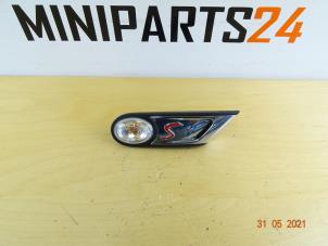 Used Indicator lens, front left Mini Mini (R56) 1.6 16V Cooper S Price € 58,91 Inclusive VAT offered by Miniparts24 - Miniteile24 GbR
