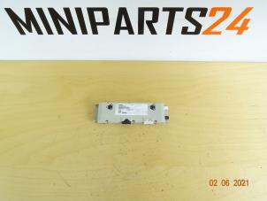 Used Antenna Amplifier Mini Mini (R56) 1.6 16V Cooper Price € 29,63 Inclusive VAT offered by Miniparts24 - Miniteile24 GbR
