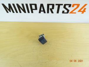 Used Hood lever Austin Mini Open (R52) 1.6 16V Cooper Price € 35,58 Inclusive VAT offered by Miniparts24 - Miniteile24 GbR
