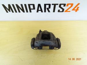 Usagé Etrier avant droit BMW Mini One/Cooper (R50) 1.6 16V Cooper Prix € 35,58 Prix TTC proposé par Miniparts24 - Miniteile24 GbR
