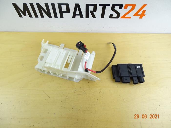 Usagé Ordinateur divers Mini Cooper S Prix € 41,65 Prix TTC proposé par Miniparts24