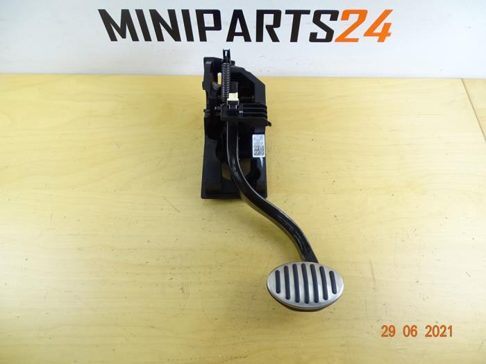 Używane Pedal hamulca Mini Cooper S Cena € 89,25 Z VAT oferowane przez Miniparts24