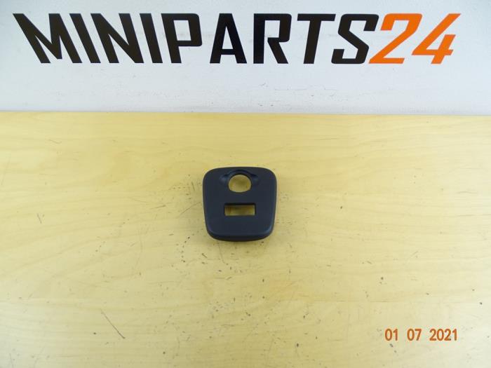 Gebrauchte Abdeckplatte sonstige Mini Mini (F56) 1.5 12V Cooper D Preis € 29,75 Mit Mehrwertsteuer angeboten von Miniparts24