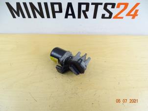 Used Front wiper motor Mini Clubman (R55) 1.6 16V Cooper S Price € 53,43 Inclusive VAT offered by Miniparts24 - Miniteile24 GbR