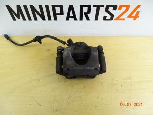 Used Front brake calliperholder, right Mini ONE Price € 59,50 Inclusive VAT offered by Miniparts24 - Miniteile24 GbR