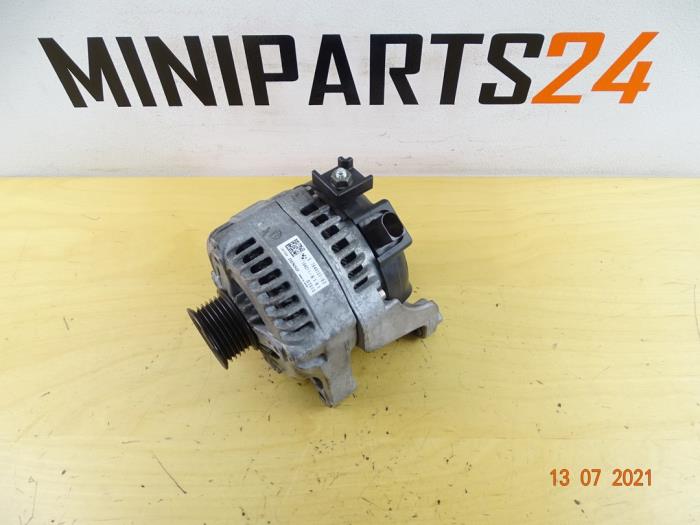 Begagnade Dynamo Mini ONE Pris € 89,25 Inklusive moms erbjuds av Miniparts24