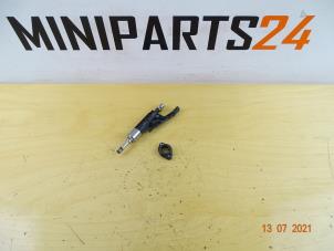 Used Injector (petrol injection) Mini ONE Price € 89,25 Inclusive VAT offered by Miniparts24 - Miniteile24 GbR