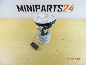 Usagé Filtre à carburant Mini Mini (R56) 1.6 16V Cooper Prix € 89,25 Prix TTC proposé par Miniparts24 - Miniteile24 GbR