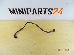 Gebrauchte Luft Leitung Mini Mini (R56) 1.6 16V Cooper S Preis € 23,80 Mit Mehrwertsteuer angeboten von Miniparts24 - Miniteile24 GbR